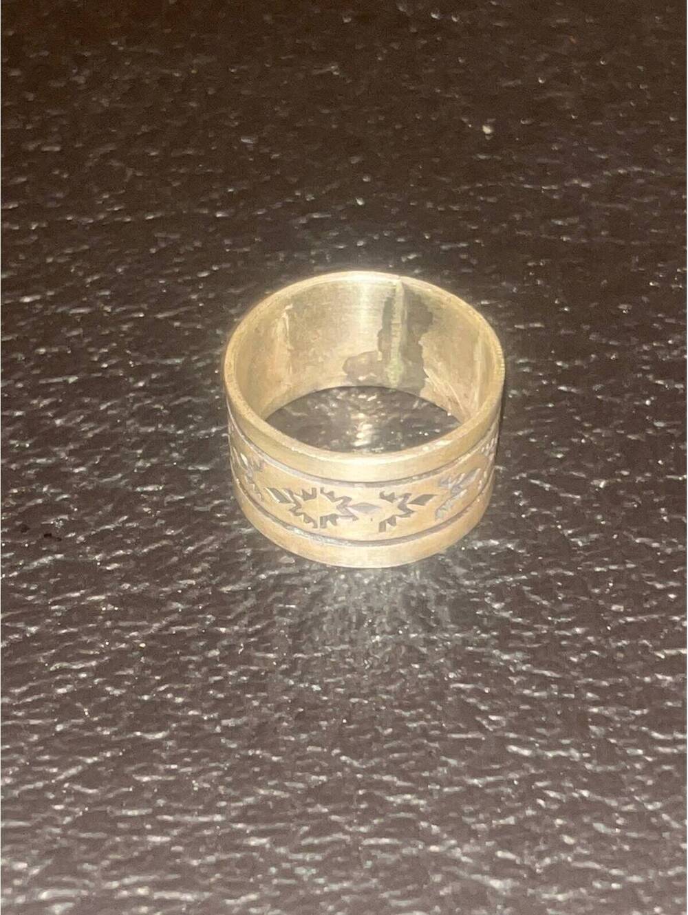 Navajo handmade band sterling silver inlay ring size 9